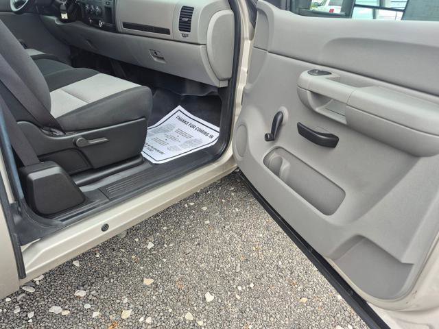 Used 2008 GMC Sierra 1500 W/T w/ Work Truck Preferred Package image 6