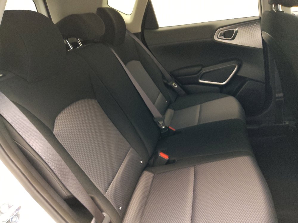 Used 2025 Kia Soul LX w/ LX Technology Package image 19