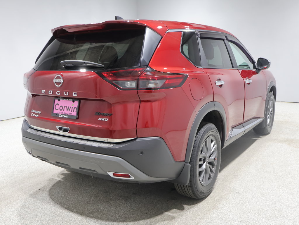 Used 2023 Nissan Rogue S AWD/4WD image 2