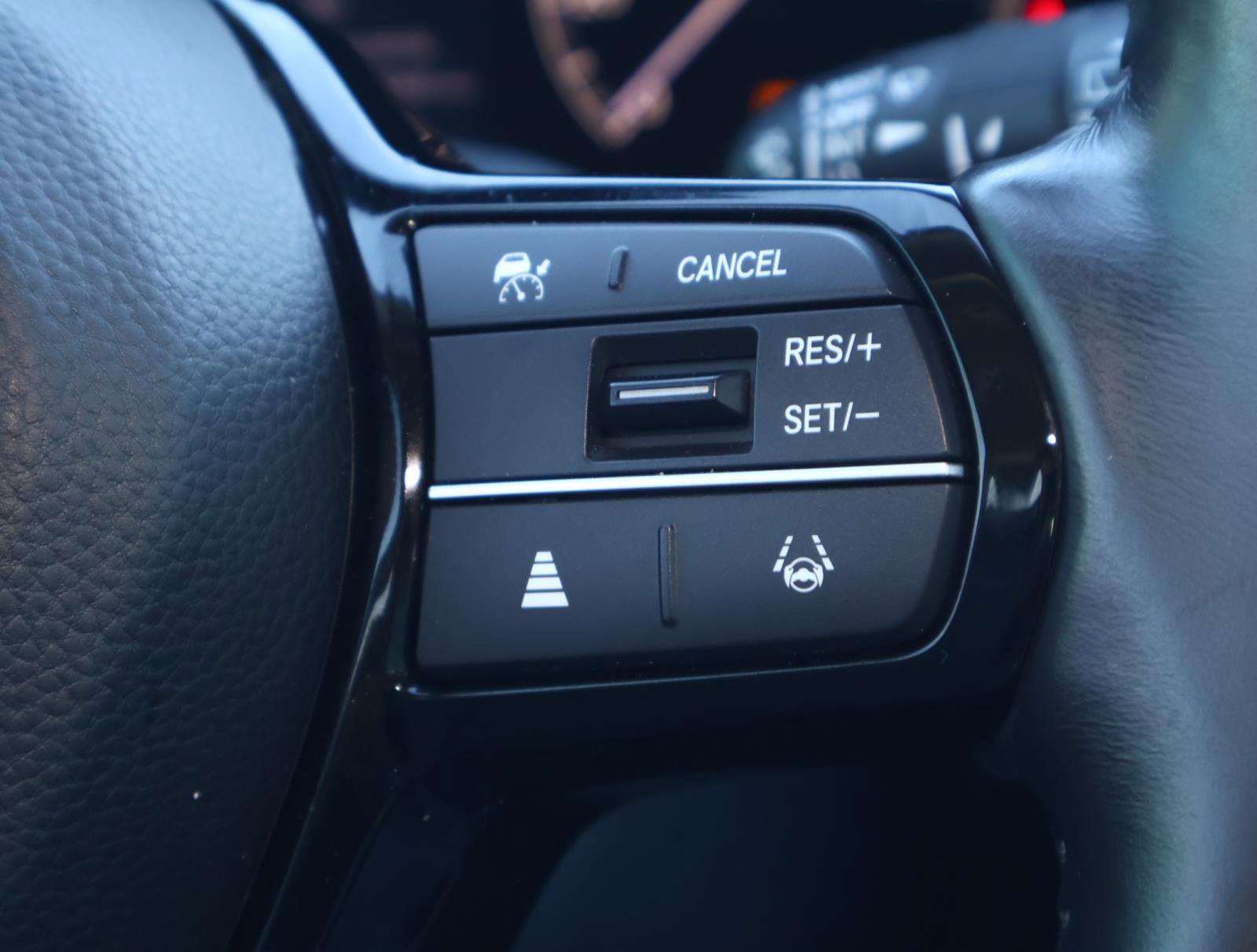 Used 2023 Honda HR-V EX-L image 24