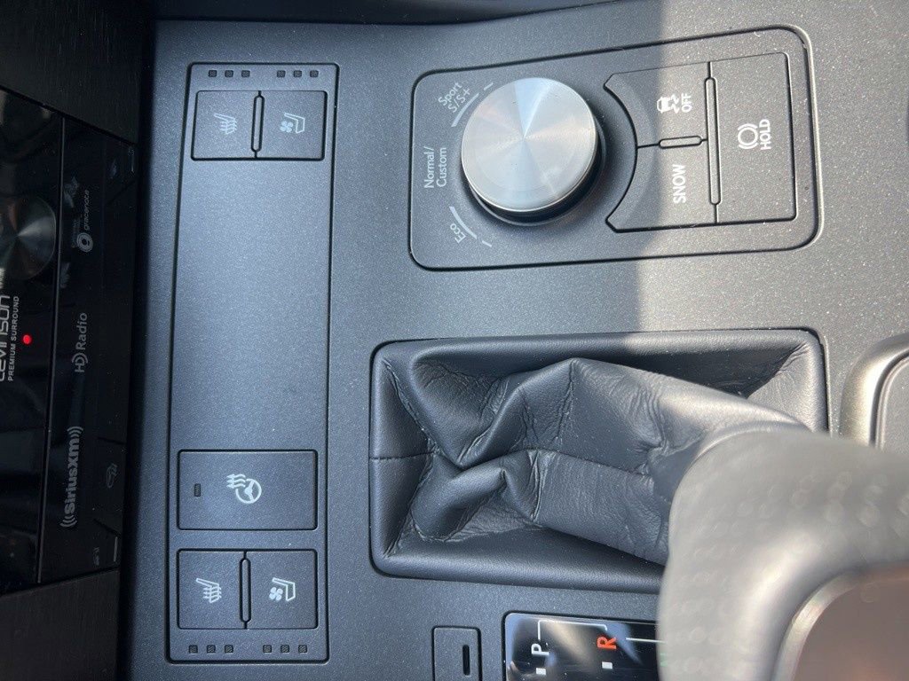 Used 2025 Lexus IS 500 500 F SPORT Performance image 31