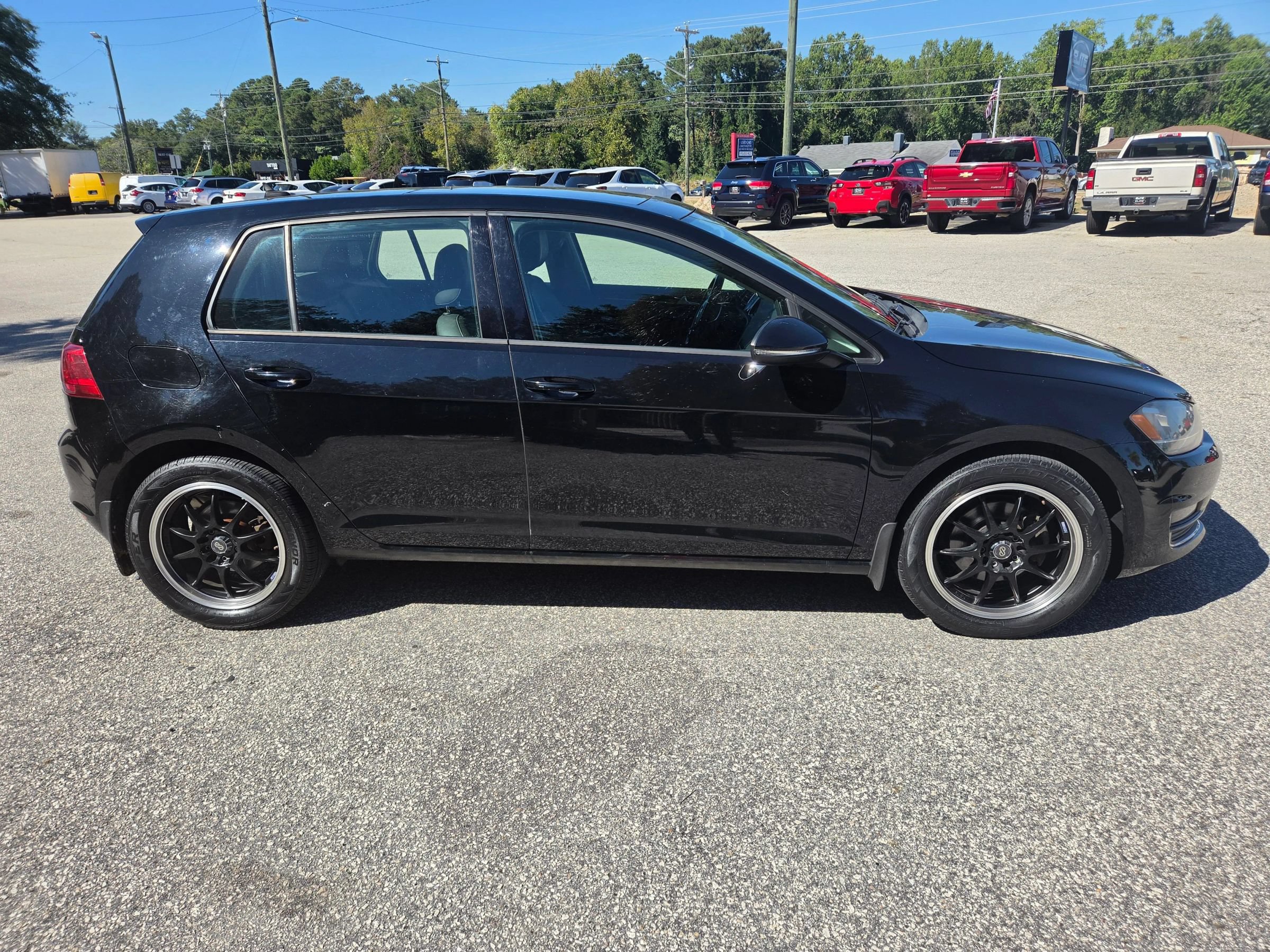 Used 2015 Volkswagen Golf SEL w/ Lighting Package (SEL) FWD image 4