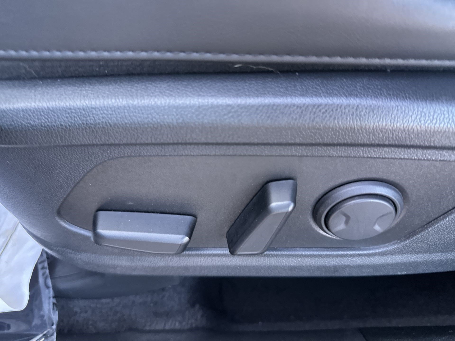 Certified 2023 Kia Sorento SX FWD image 14