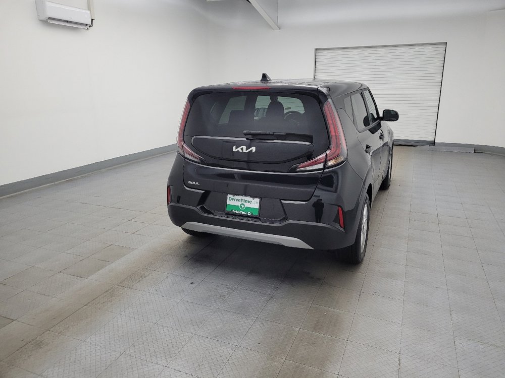 Used 2023 Kia Soul S image 7