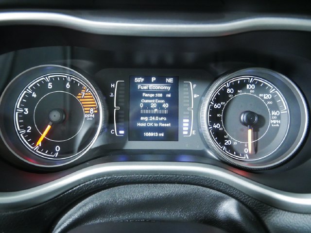 Certified 2016 Jeep Cherokee Latitude AWD/4WD image 33