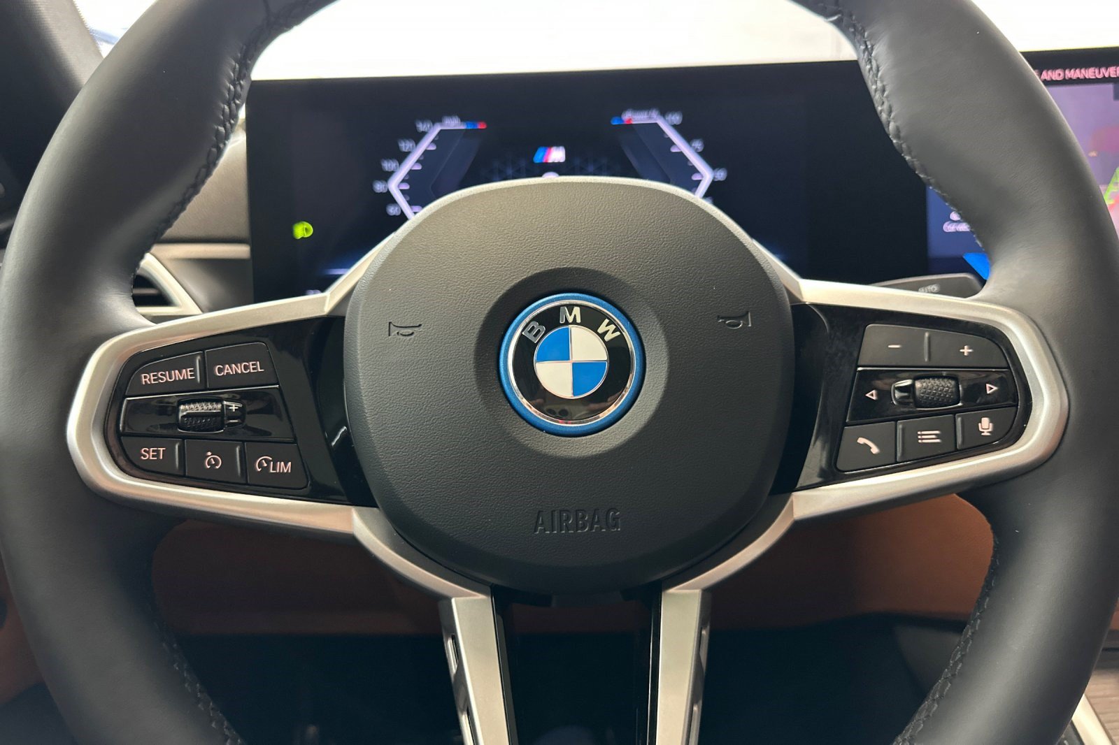 Certified 2025 BMW i4 eDrive40 w/ M Sport Package RWD image 17