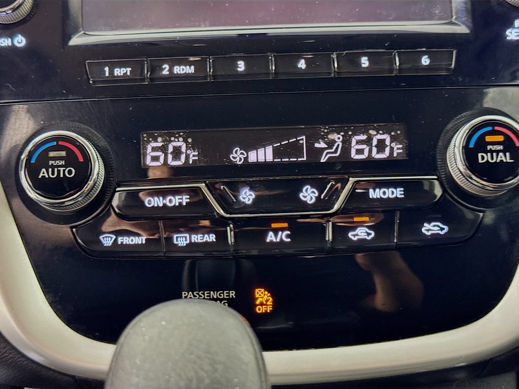 Used 2016 Nissan Murano S FWD image 18