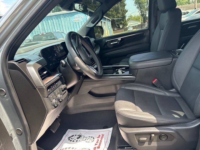 Used 2026 Chevrolet Suburban Z71 w/ Comfort Package AWD/4WD image 8