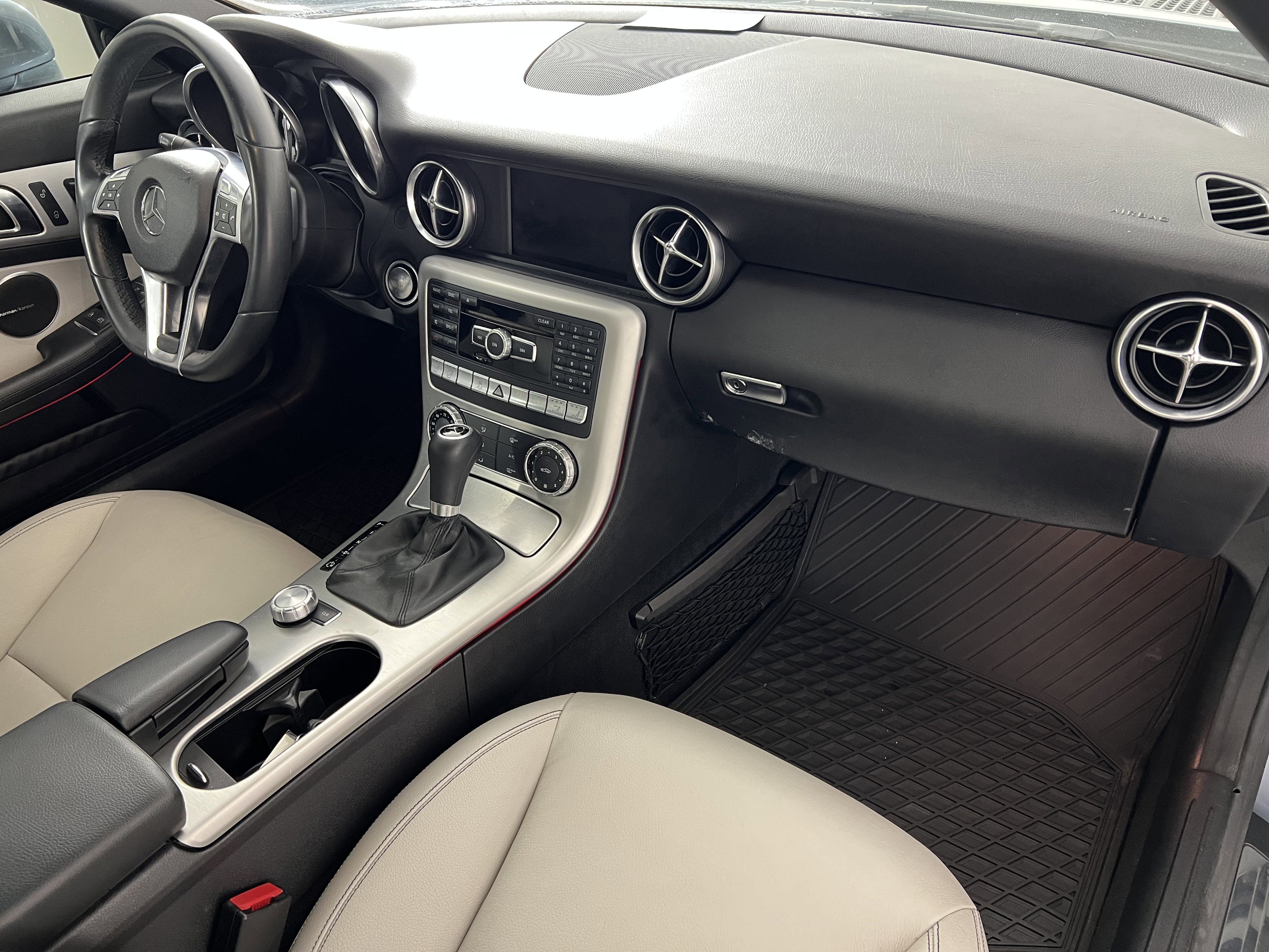 Used 2012 Mercedes-Benz SLK 350 image 28