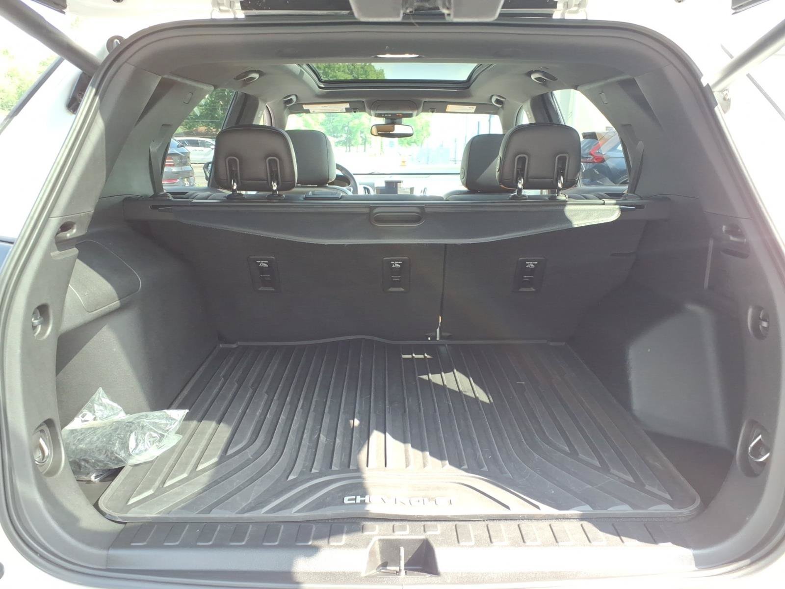 Used 2019 Chevrolet Equinox Premier AWD/4WD image 13