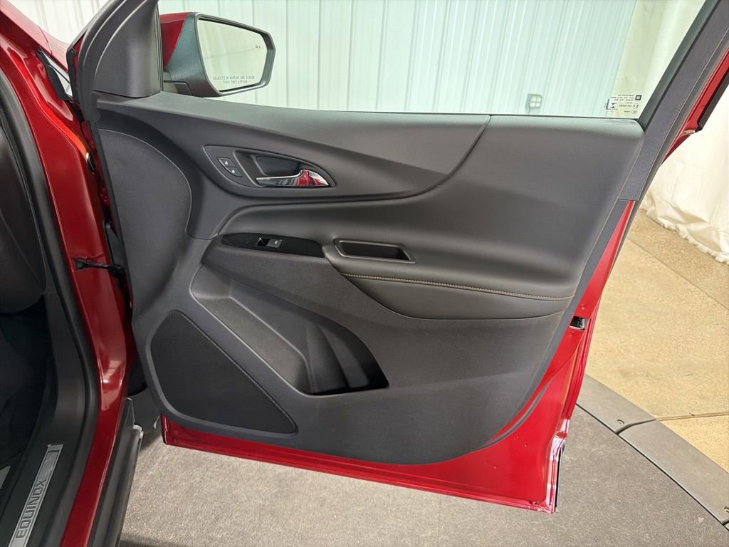 Certified 2022 Chevrolet Equinox Premier w/ LPO, Floor Liner Package AWD/4WD image 21