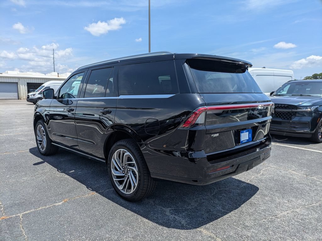 New 2027 Lincoln Navigator Reserve AWD/4WD image 6