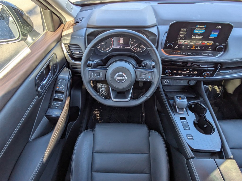 Used 2022 Nissan Rogue SL w/ SL Premium Package image 16