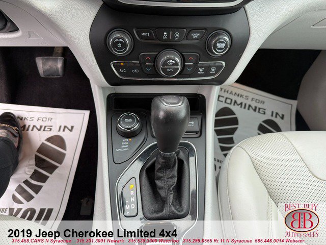 Used 2019 Jeep Cherokee Limited AWD/4WD image 20