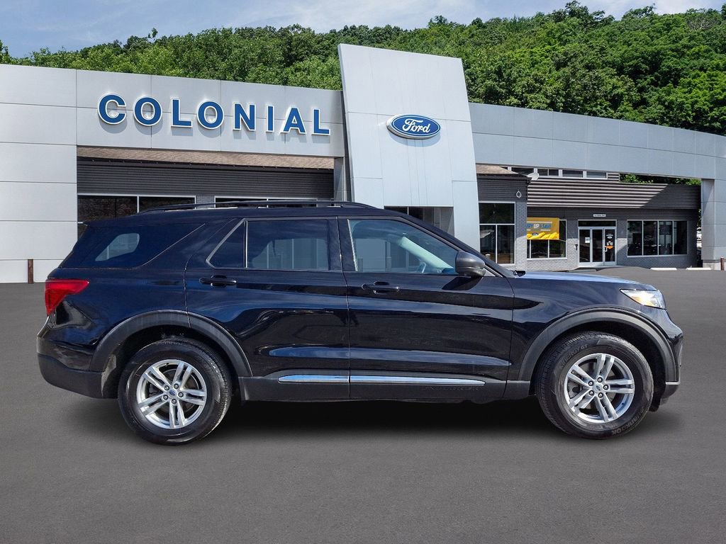 Used 2023 Ford Explorer XLT image 7