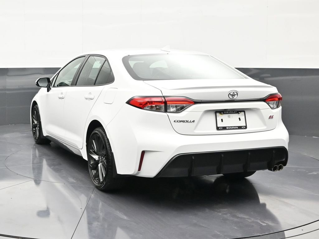 Used 2025 Toyota Corolla SE image 8