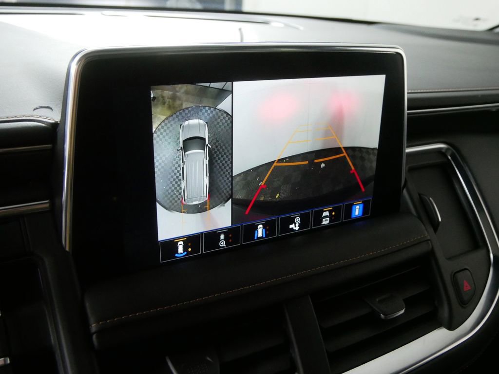 Used 2023 GMC Yukon AT4 image 32