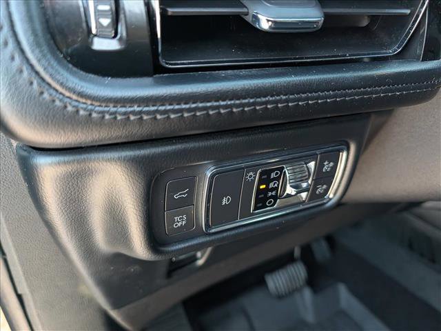 Used 2022 Lincoln Nautilus Reserve w/ Equipment Group 202A image 34