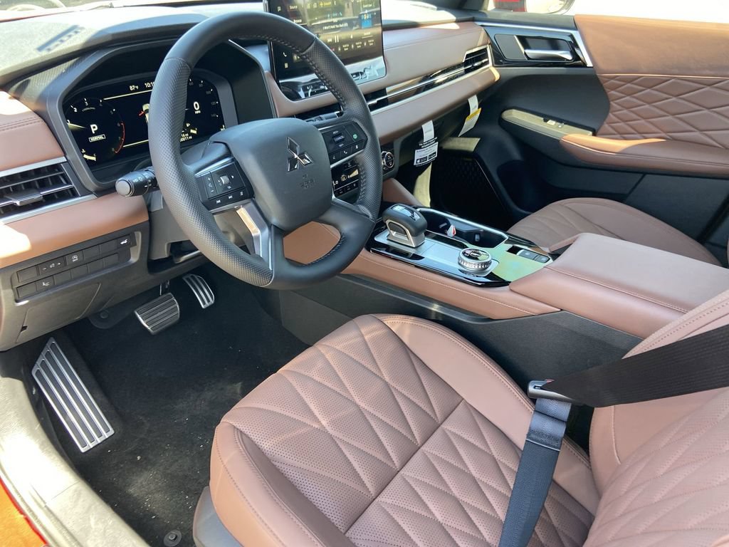 New 2026 Mitsubishi Outlander SEL FWD image 6