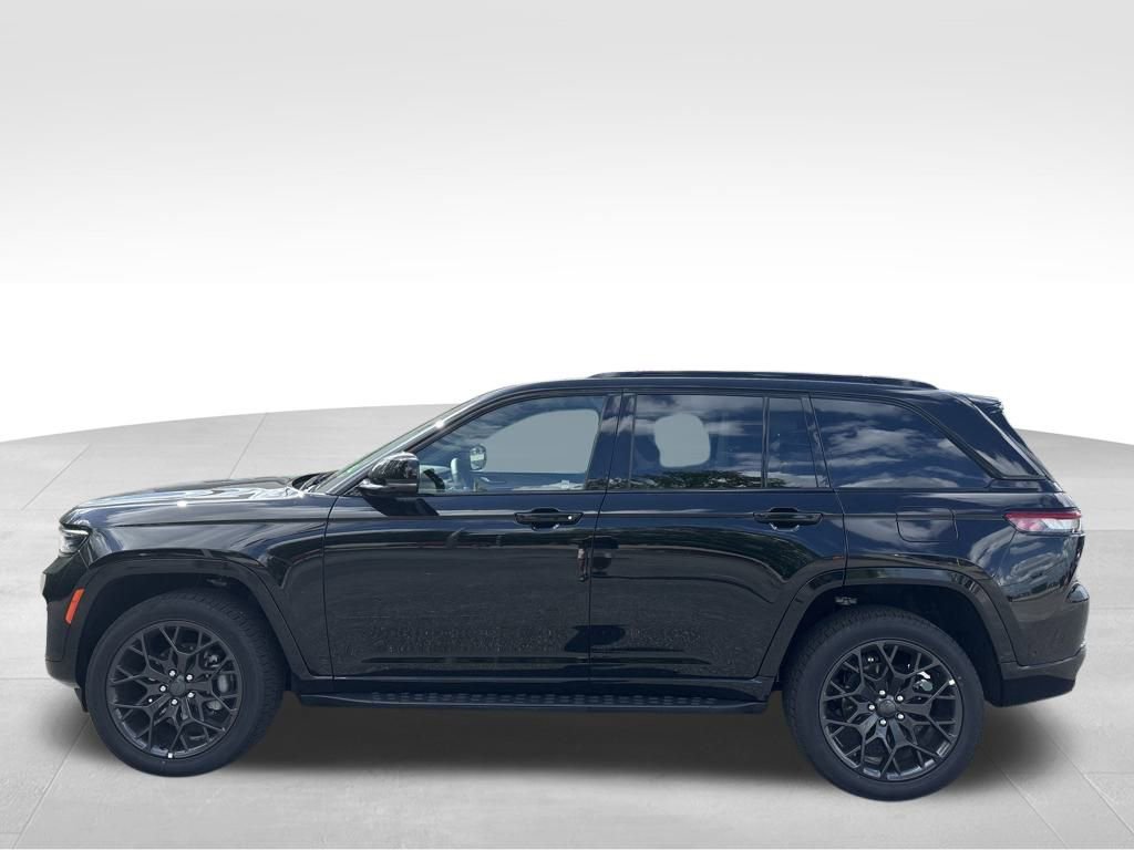 New 2025 Jeep Grand Cherokee Summit image 3