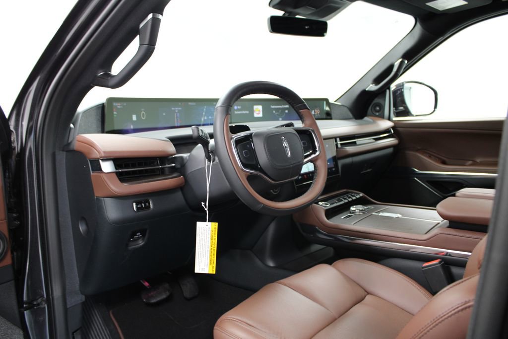 New 2026 Lincoln Navigator Reserve image 25