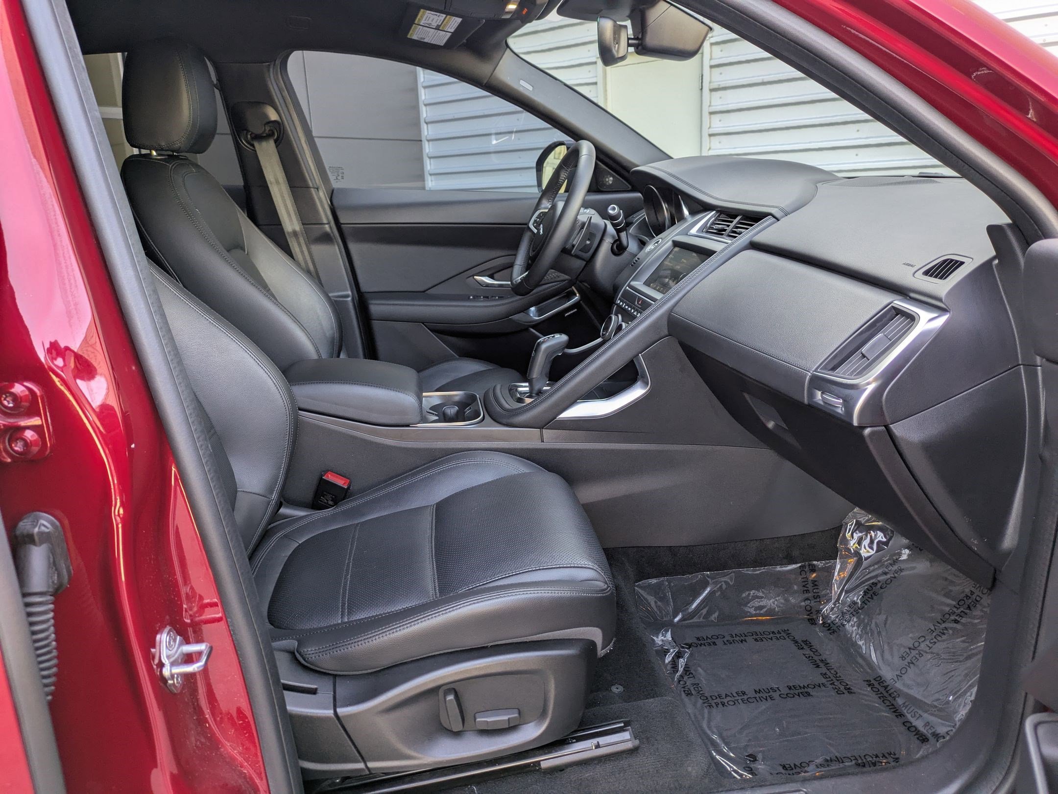 Used 2020 Jaguar E-PACE AWD/4WD image 32