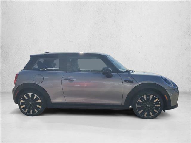 Used 2024 MINI Cooper SE image 4