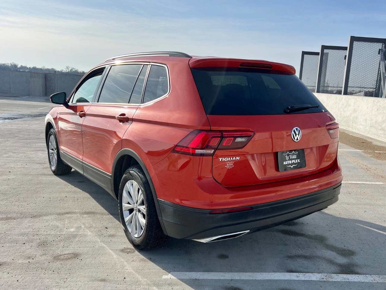 Used 2019 Volkswagen Tiguan S w/ 3rd Row Seat Package image 7