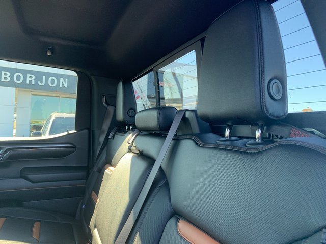 Used 2024 GMC Sierra 1500 AT4 w/ AT4 Premium Package image 12