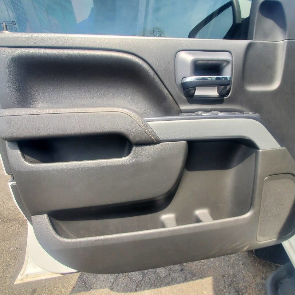 Used 2017 Chevrolet Silverado 1500 LT w/ All Star Edition image 14