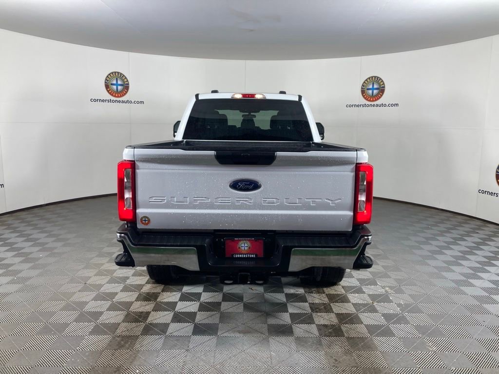Used 2025 Ford F250 XLT AWD/4WD image 19