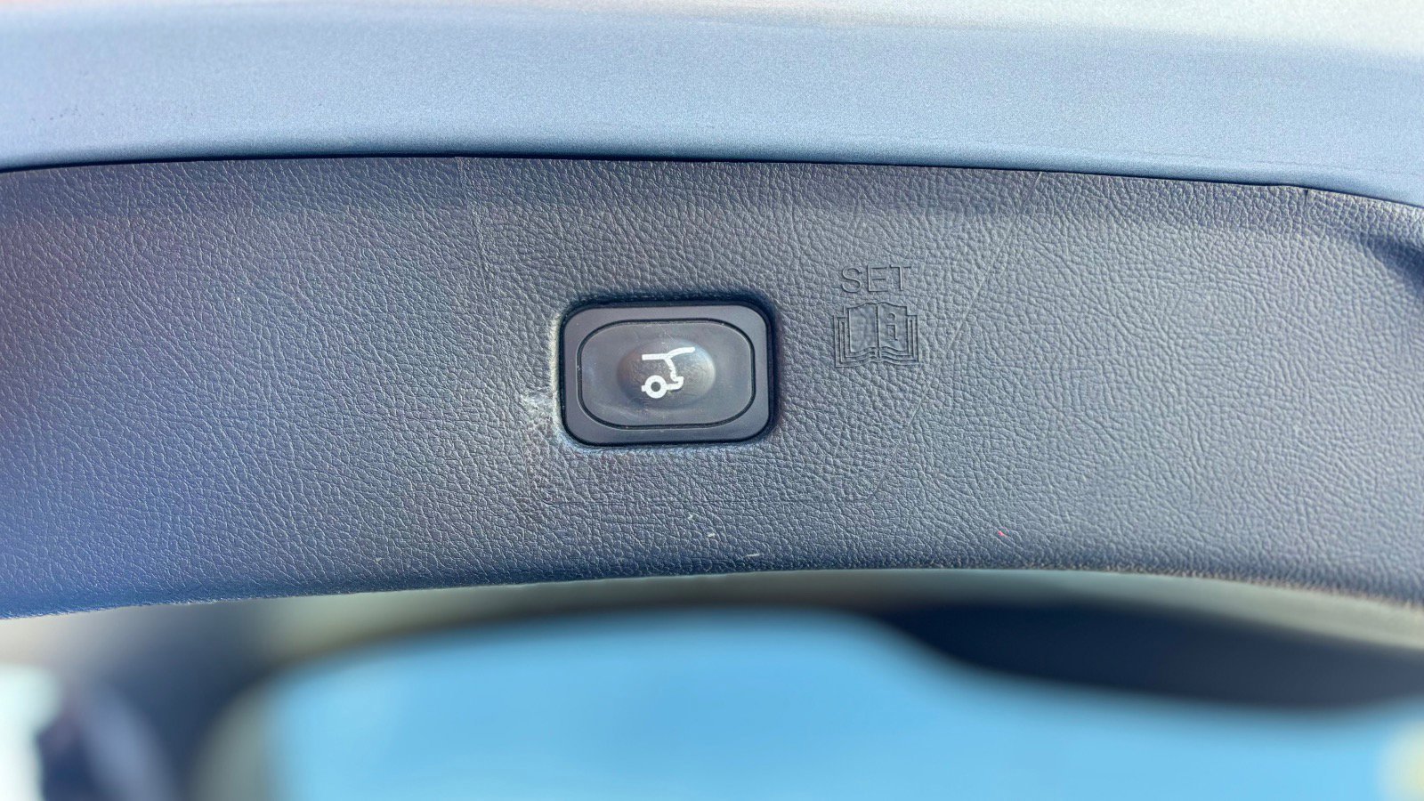 Certified 2024 Ford Edge SEL w/ Convenience Package image 9