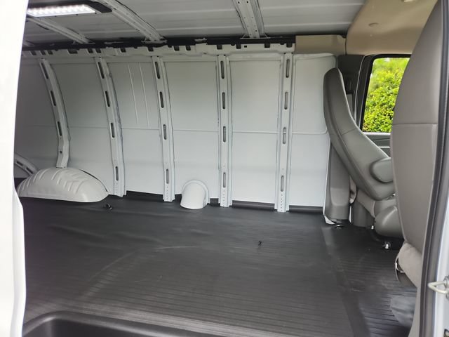 New 2026 GMC Savana 2500 Extended w/ Safety Package RWD image 10