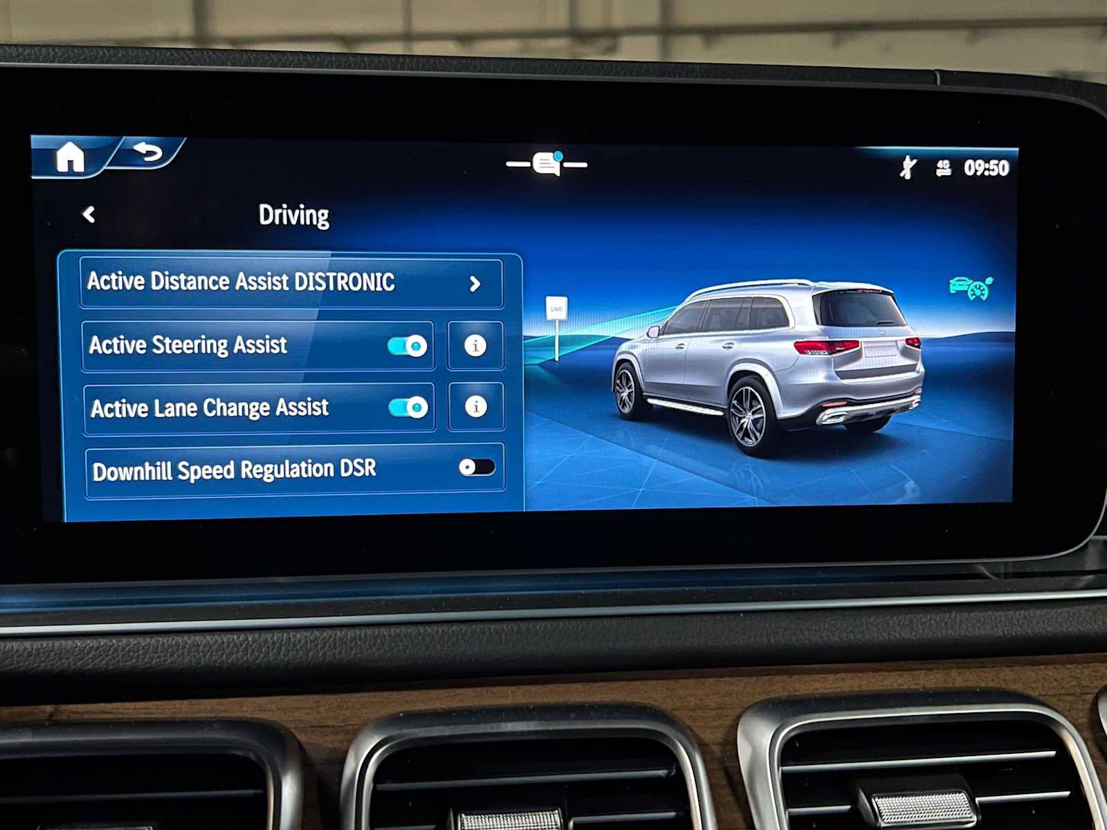 New 2026 Mercedes-Benz GLS 580 4MATIC image 39