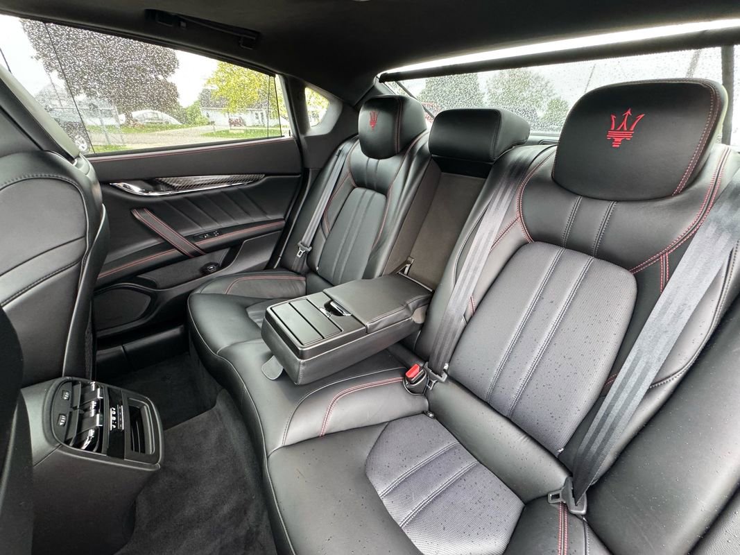 Used 2021 Maserati Quattroporte S GranSport Q4 image 31
