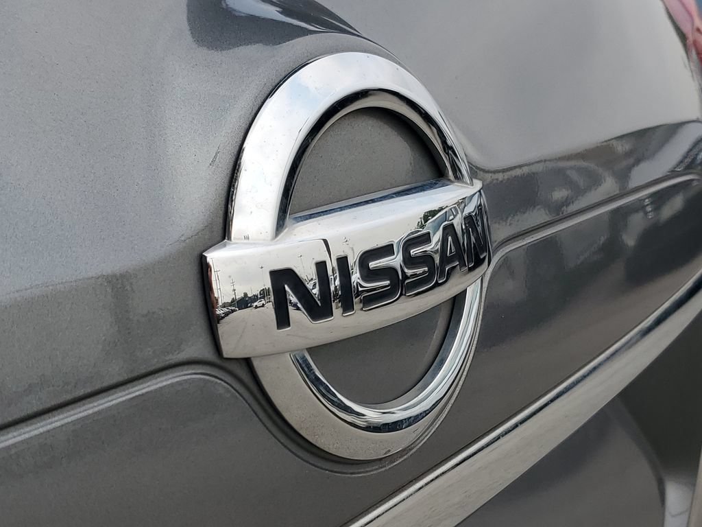 Used 2019 Nissan Rogue S FWD image 6