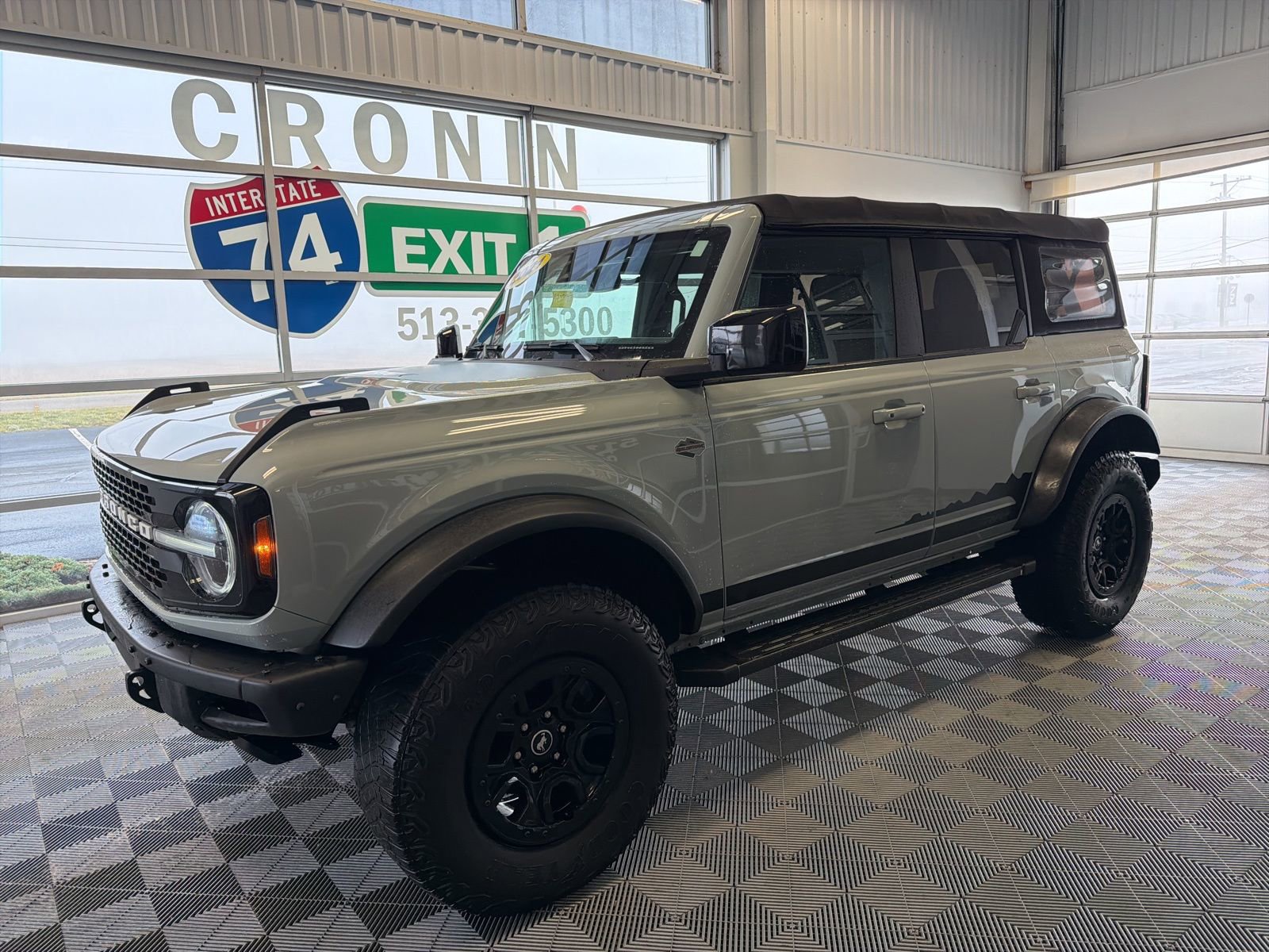 Used 2021 Ford Bronco Wildtrak image 3