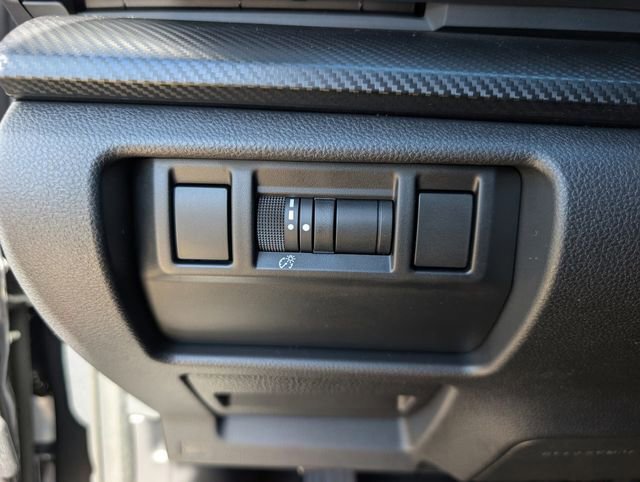 Used 2024 Subaru Crosstrek 2.0i Premium image 30