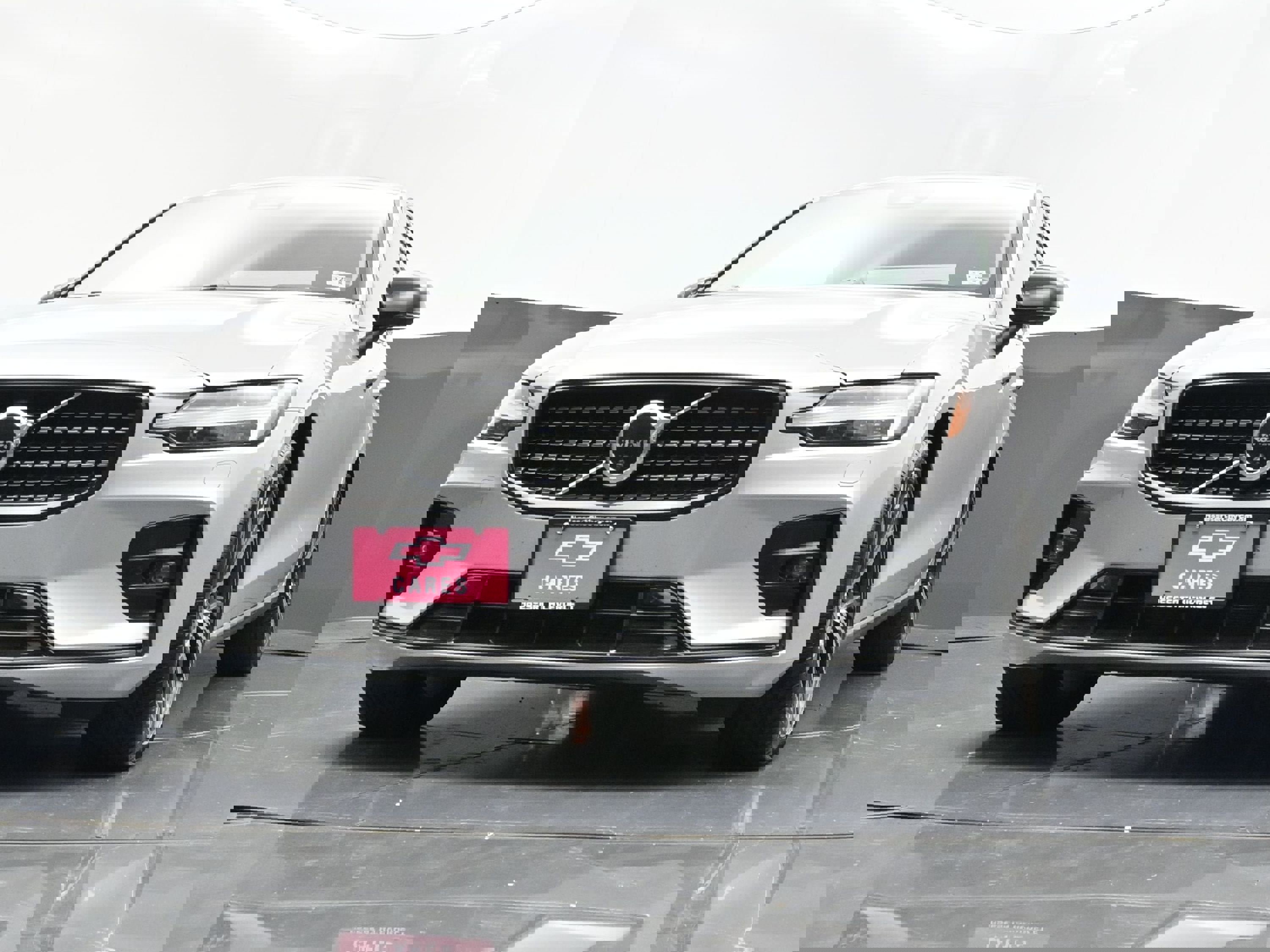 Used 2023 Volvo S60 B5 Plus w/ Climate Package image 40