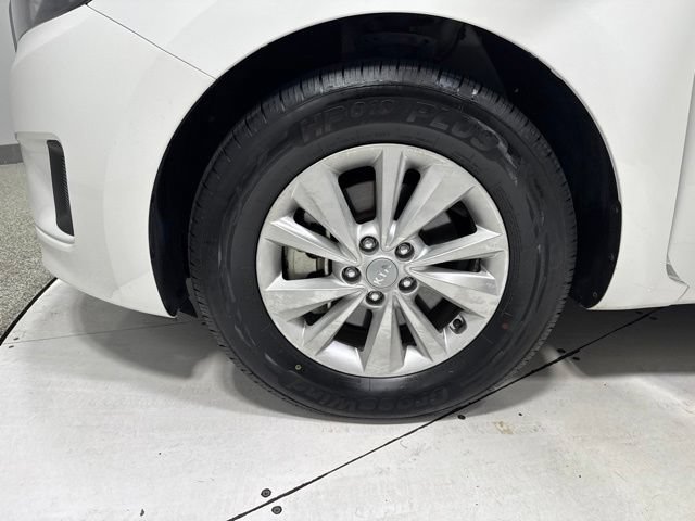 Used 2018 Kia Sedona L FWD image 5