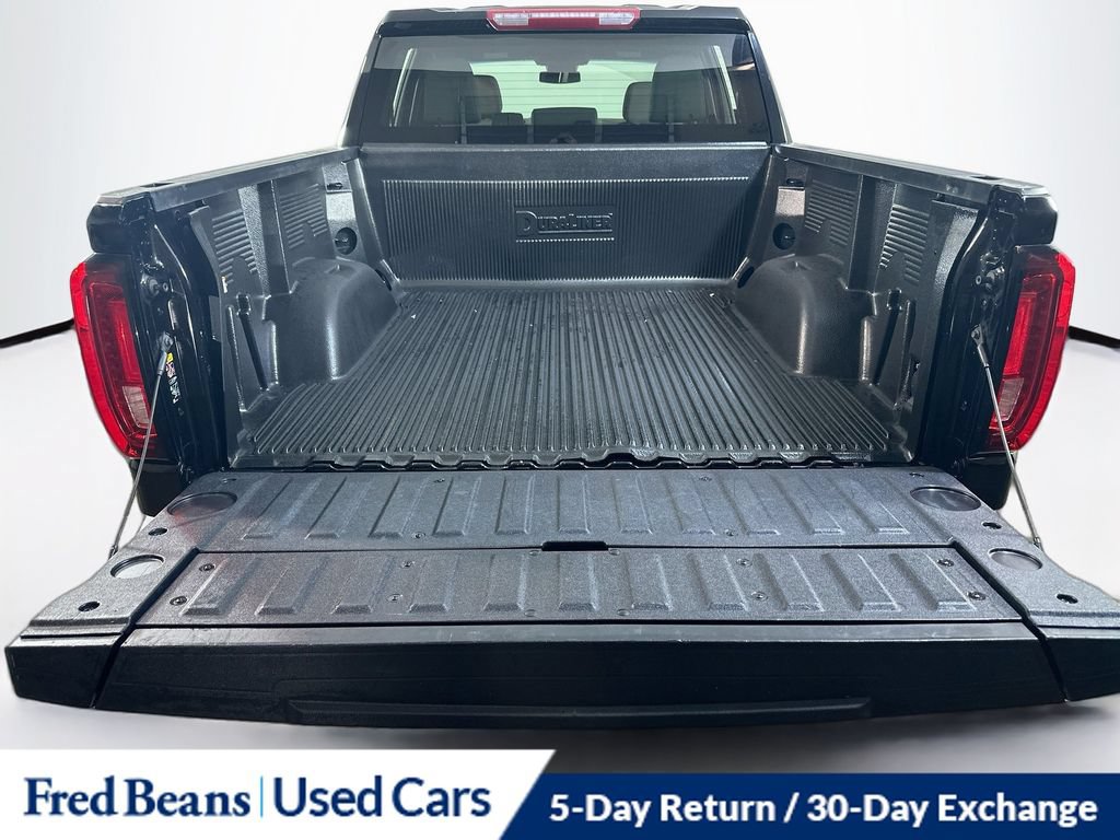Used 2025 GMC Sierra 1500 SLT AWD/4WD image 13