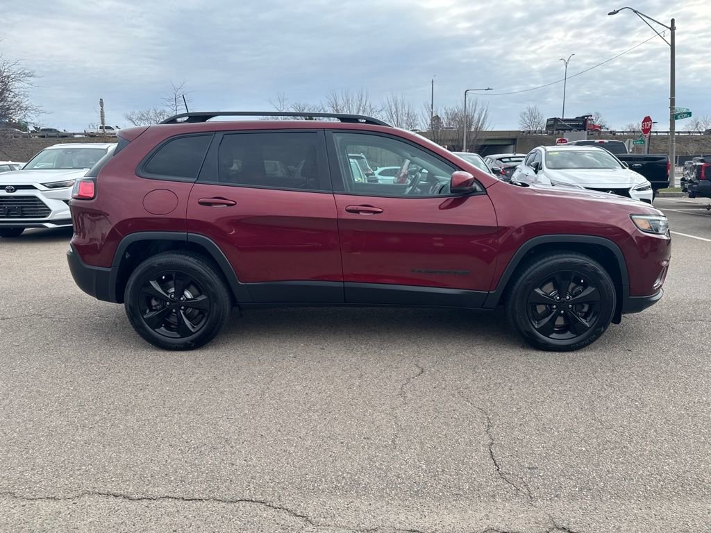Used 2019 Jeep Cherokee Latitude Plus AWD/4WD image 8