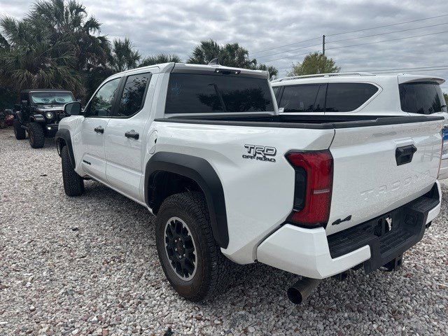 Certified 2025 Toyota Tacoma TRD Off-Road image 6