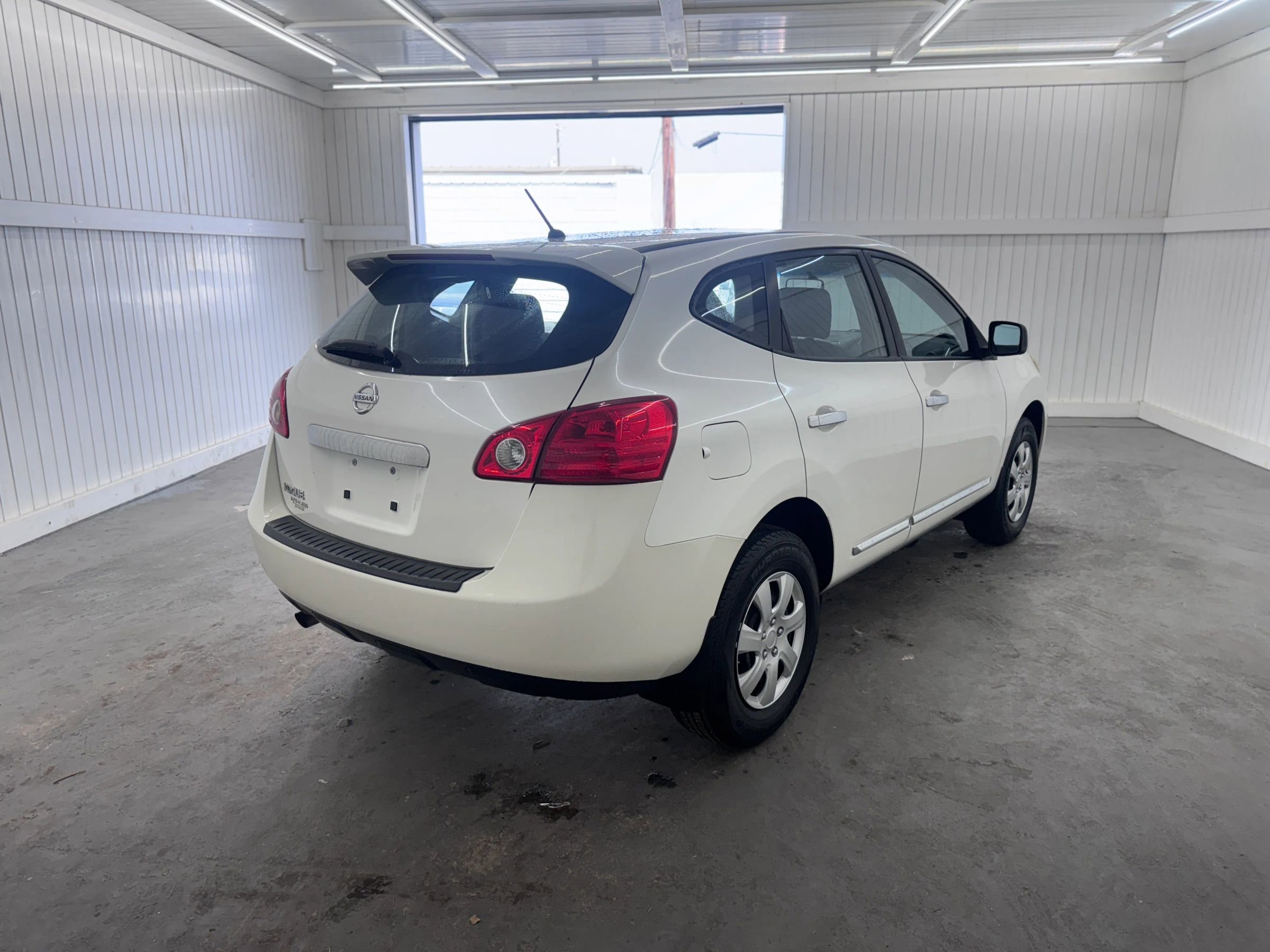 Used 2011 Nissan Rogue S image 5