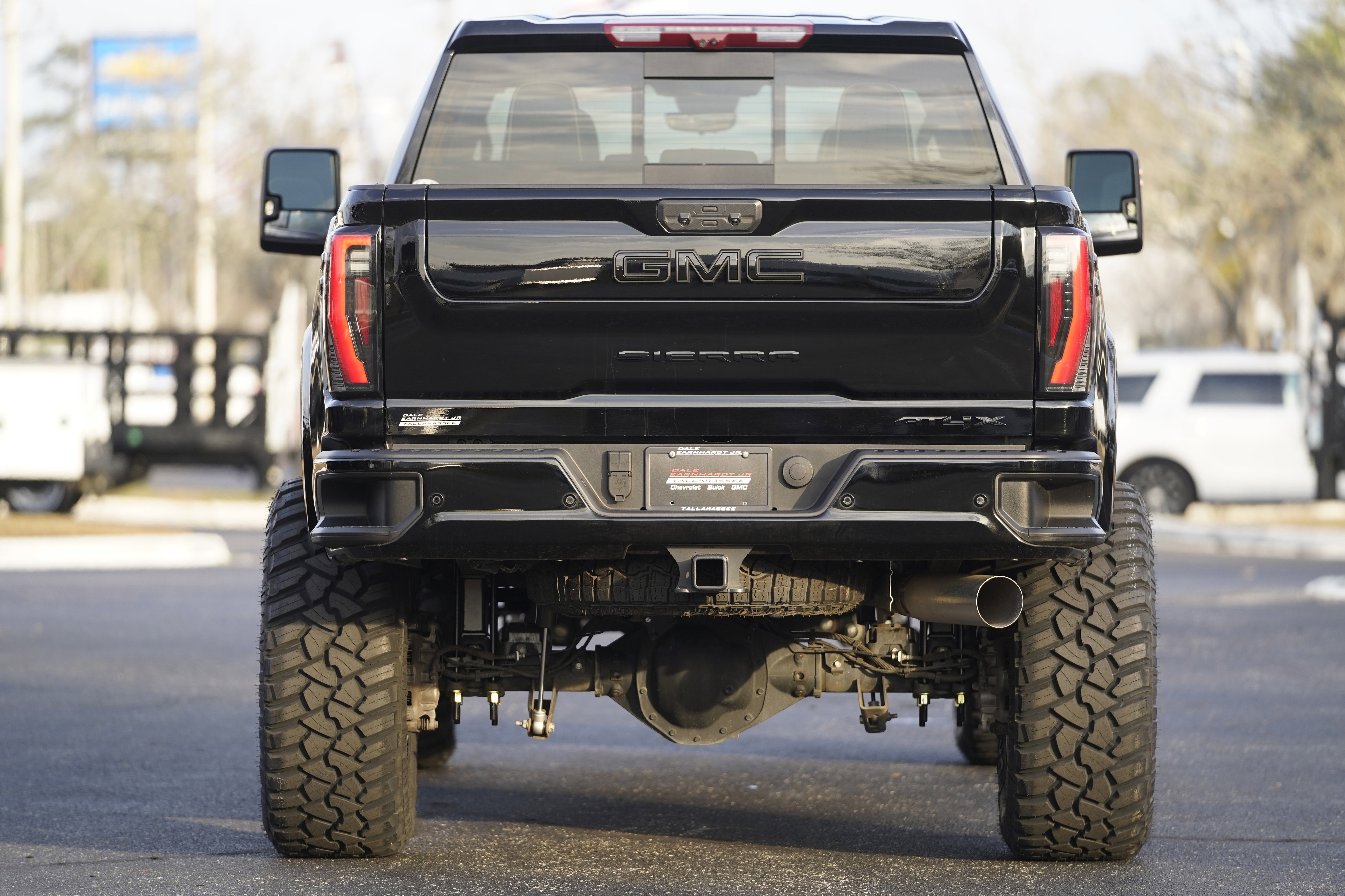 Used 2025 GMC Sierra 2500 AT4X image 38