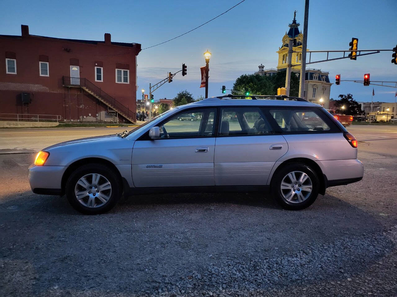 Used 2004 Subaru Outback H6 AWD/4WD image 2