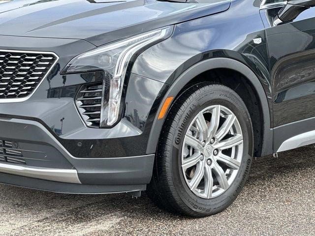 Certified 2023 Cadillac XT4 Premium Luxury w/ Cold Weather Package AWD/4WD image 6