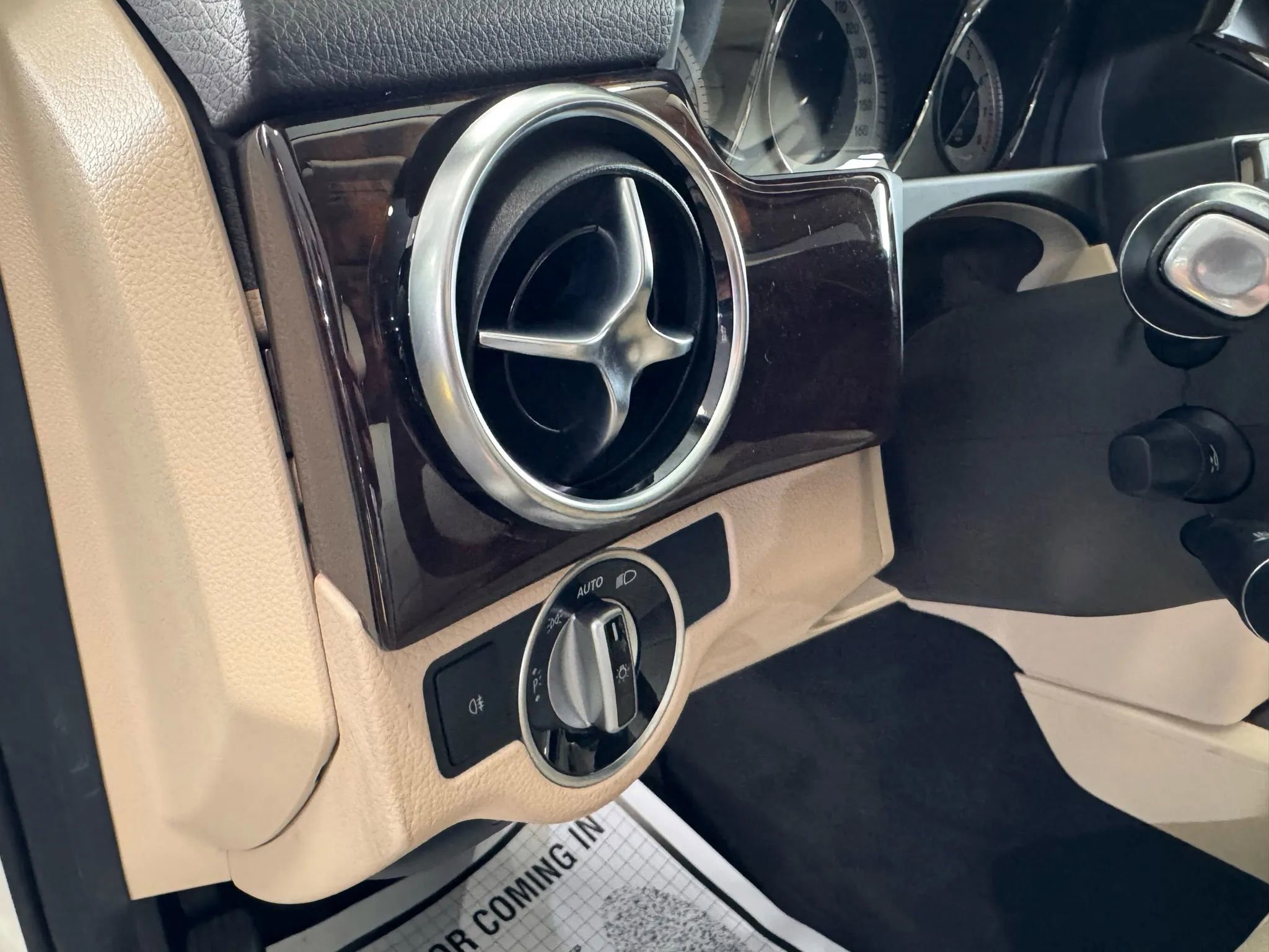 Used 2015 Mercedes-Benz GLK 350 4MATIC image 24