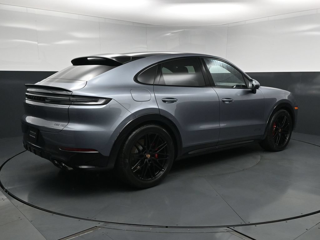 New 2026 Porsche Cayenne GTS AWD/4WD image 10