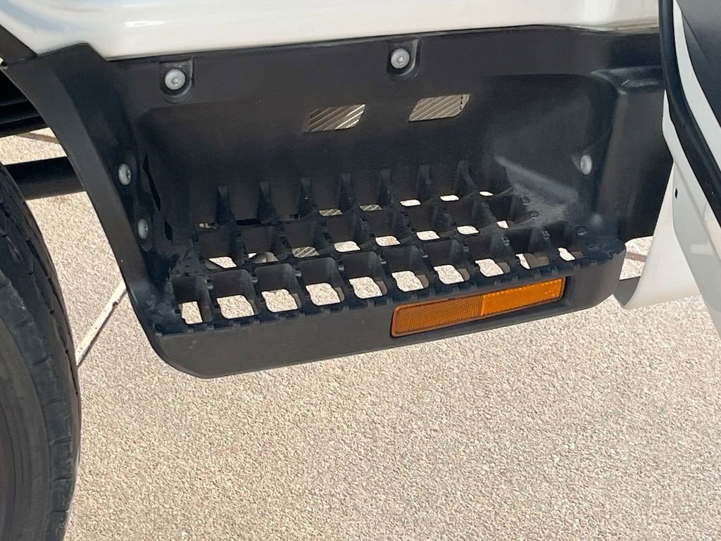 Used 2024 Chevrolet Low Cab Forward 5500XD image 12